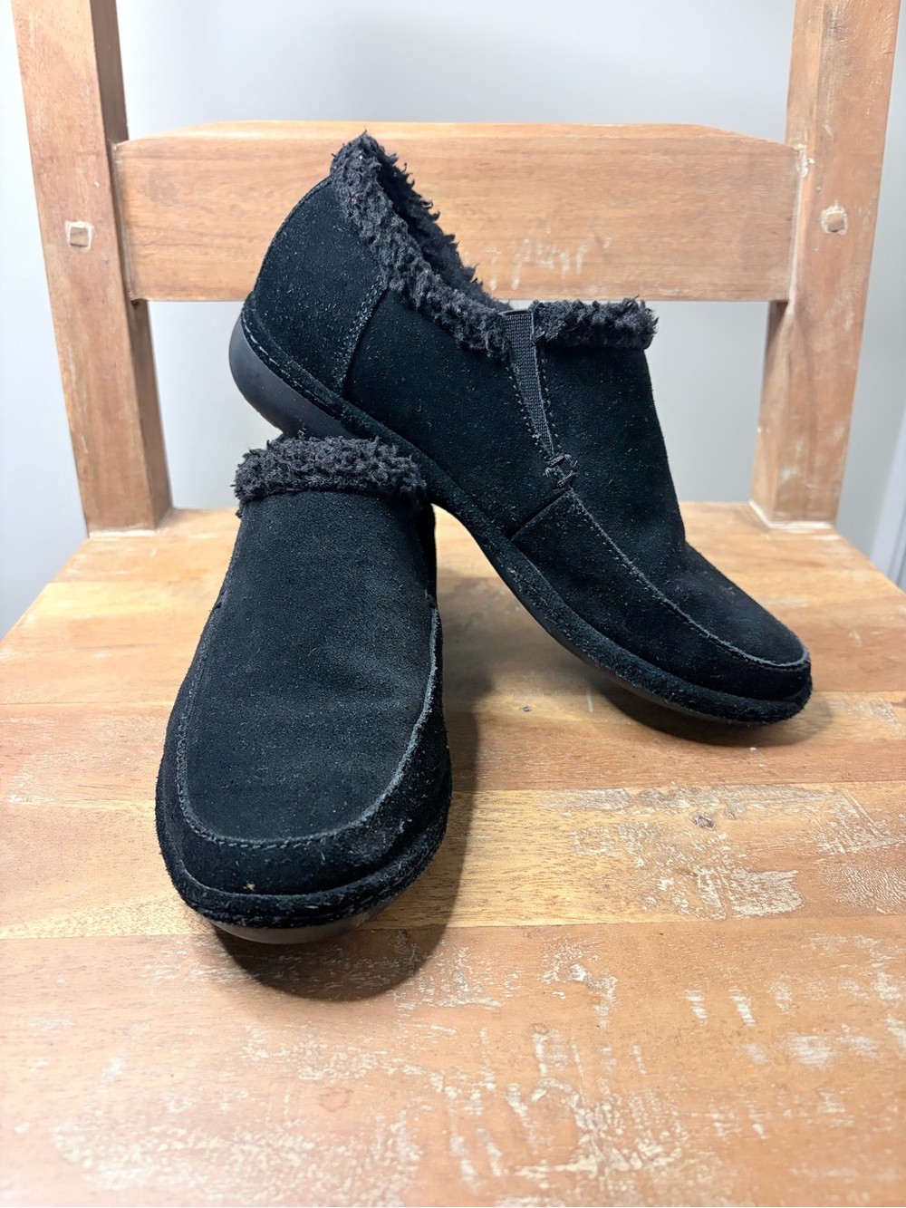Lands’ End Black Suede Slip On Shoes Womens Size 8 Cozy Lined Comfort